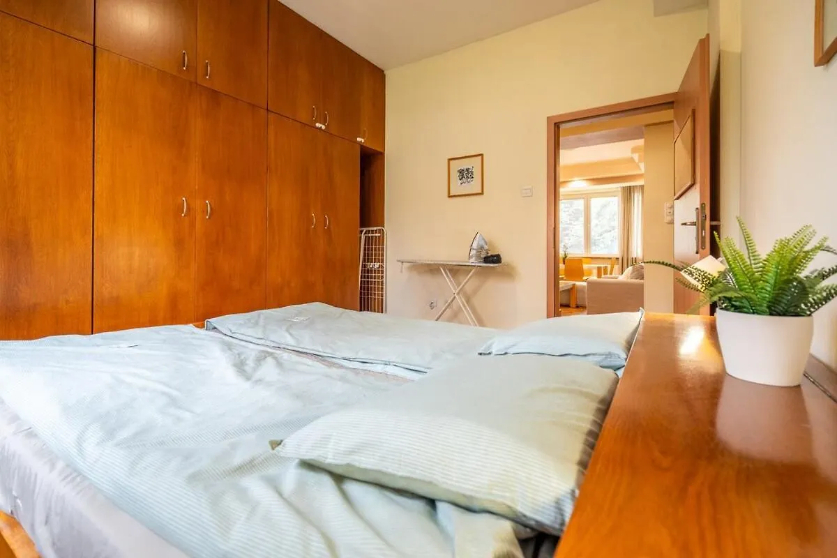 Spacious And Central Retreat Sofia Appartamento